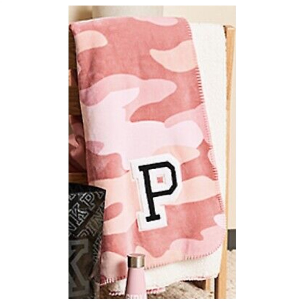 NEW WITH TAGS